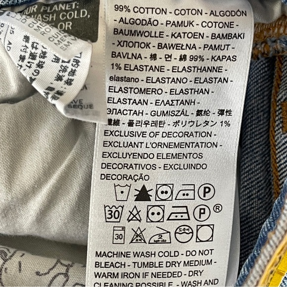 Levi's 501 Peanuts Denim Shorts Size 25 Snoopy Woodstock Button Fly Yellow Tab - Picture 9 of 11